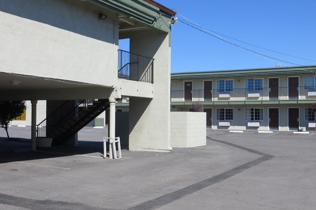 American Inn Stockton Exterior foto